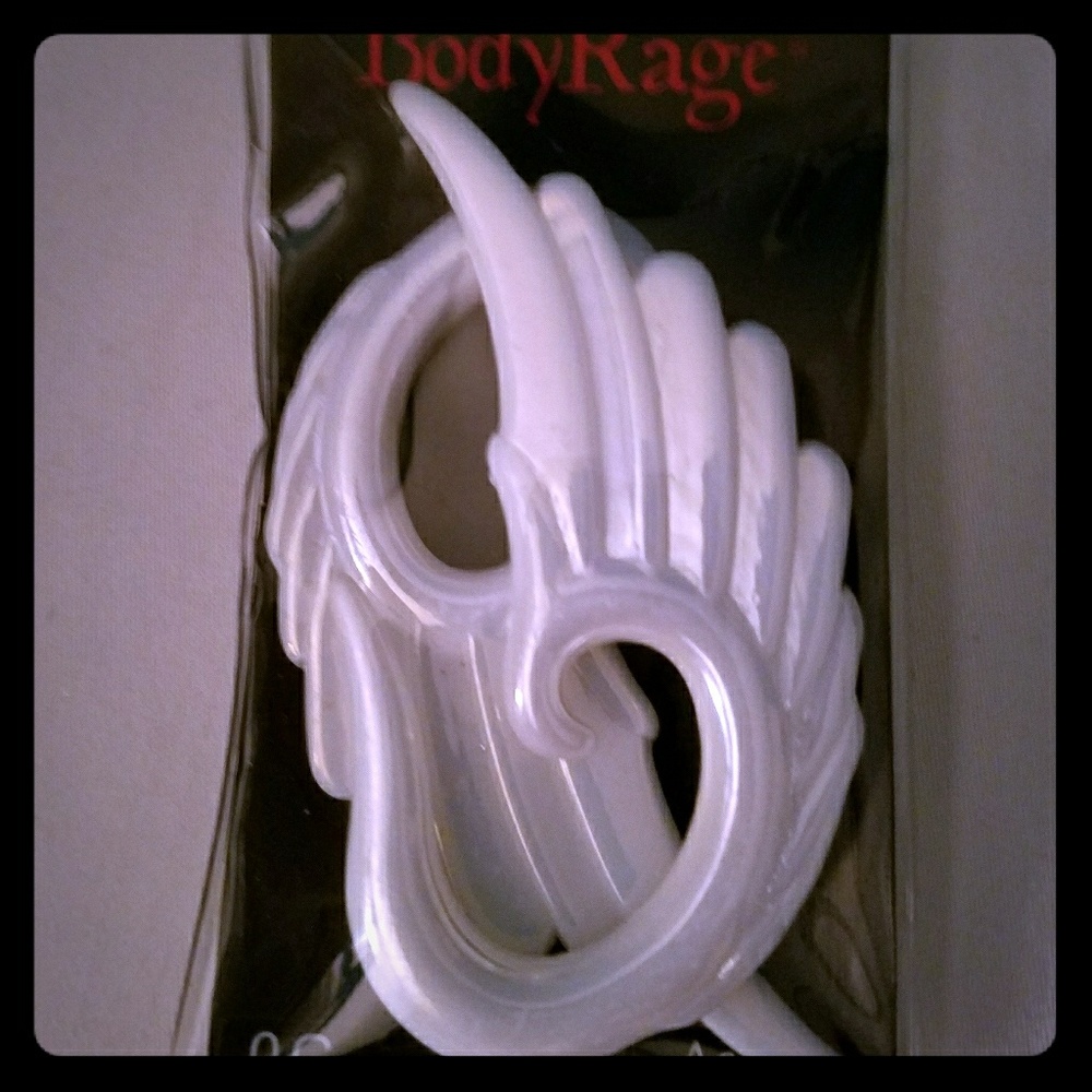White Angel Wing Gauges
